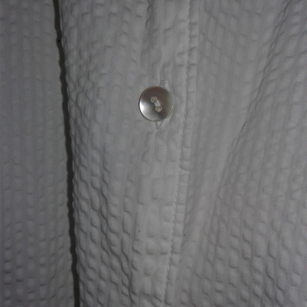 Beautiful L.L Bean size large top - Picture 2 of 3